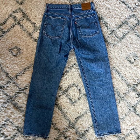 NWOT Levi’s Wedgie Straight Jean 27 - Picture 4 of 7